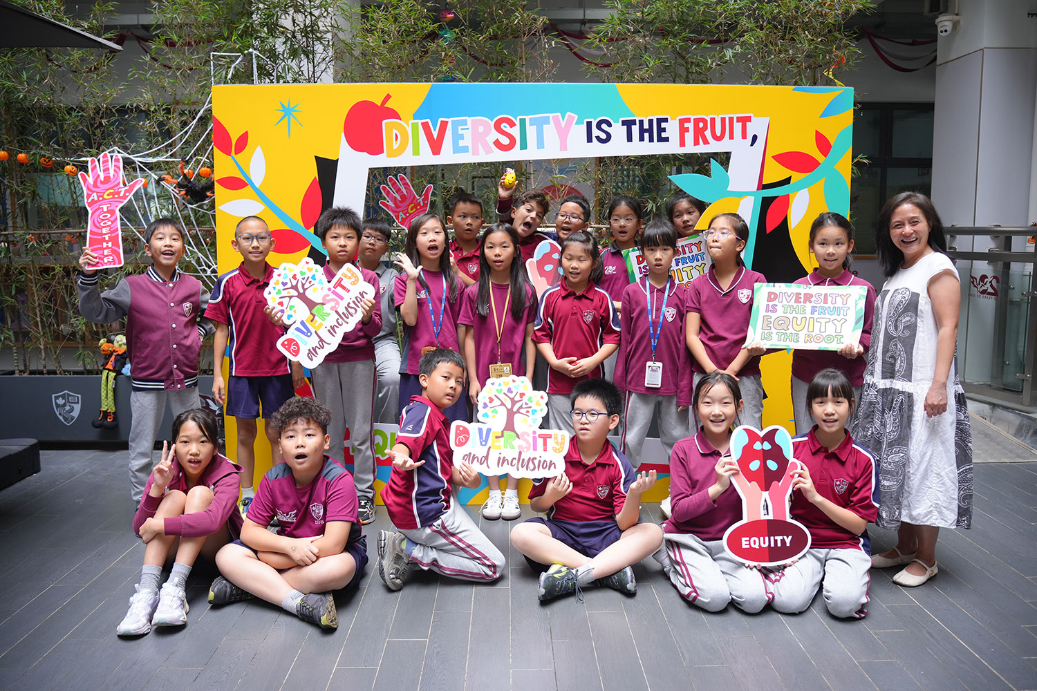 School Introduction School Introduction